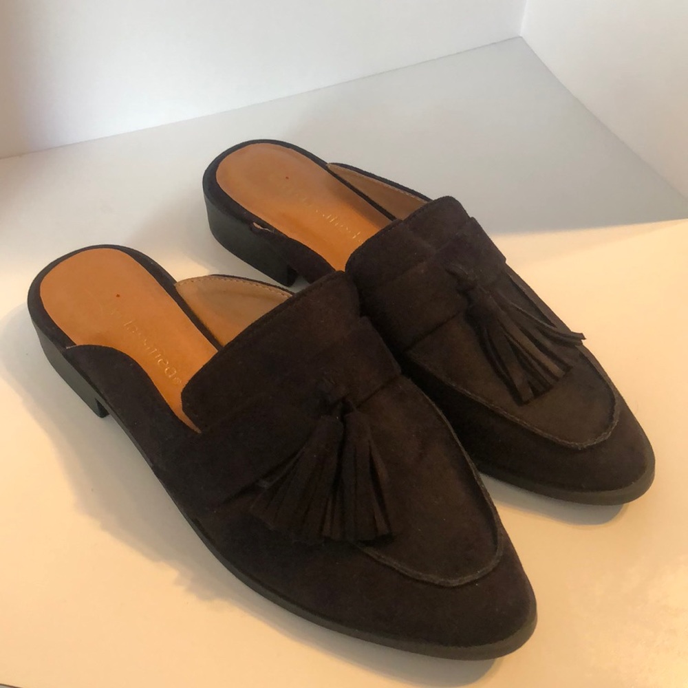 Woman’s black fall fringe tassel size 9 slip on shoes